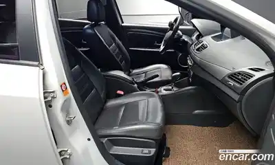 Renault SM3 2017 1.6 Автомат в Москве № 242544, миниатюра 2