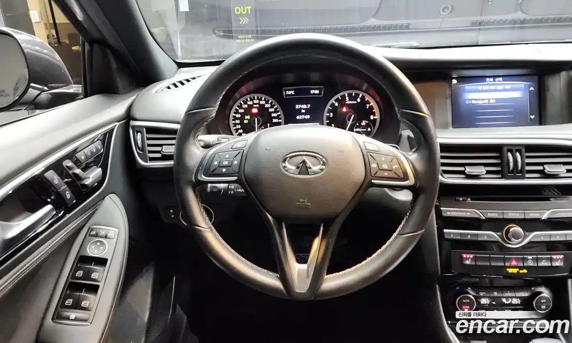 Infiniti Q30 2019 2.0 Автомат в Москве № 244795, фото 8