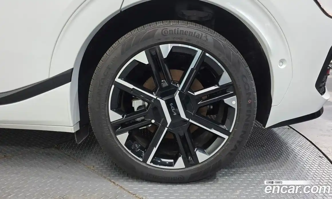 Kia EV6 2025 0.1 Автомат в Москве № 248250, фото 4