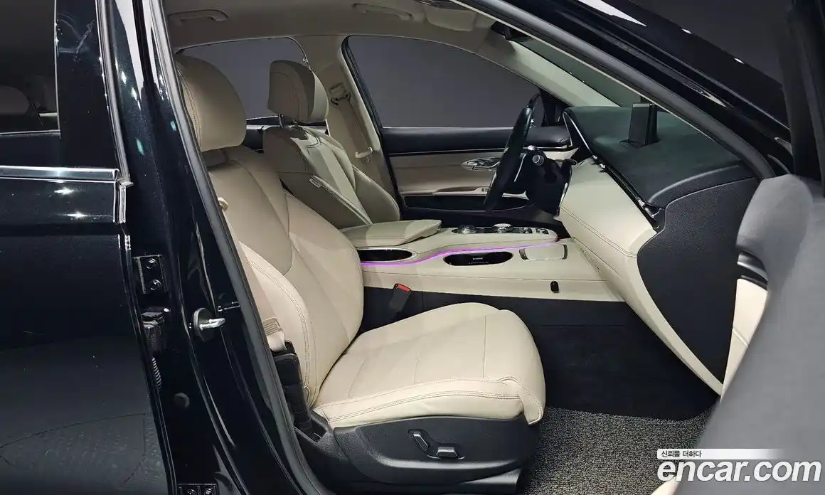 Genesis GV70 2022 2.5 Автомат в Москве № 25366, фото 19