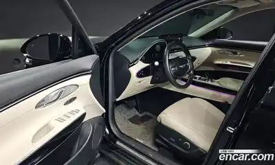 Genesis GV70 2022 2.5 Автомат в Москве № 25366, миниатюра 3