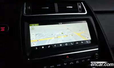 Jaguar E-Pace 2019 2.0 Автомат в Москве № 256083, миниатюра 12