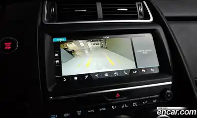 Jaguar E-Pace 2019 2.0 Автомат в Москве № 256083, миниатюра 3