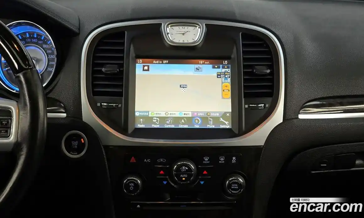 Chrysler 300C 2014 3.6 Автомат в Москве № 256757, фото 14