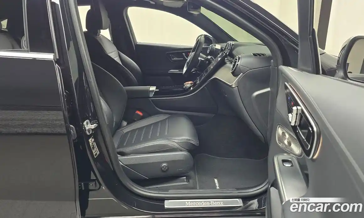 Mercedes-Benz GLC-Class 2024 2.0 Автомат в Москве № 262228, фото 13