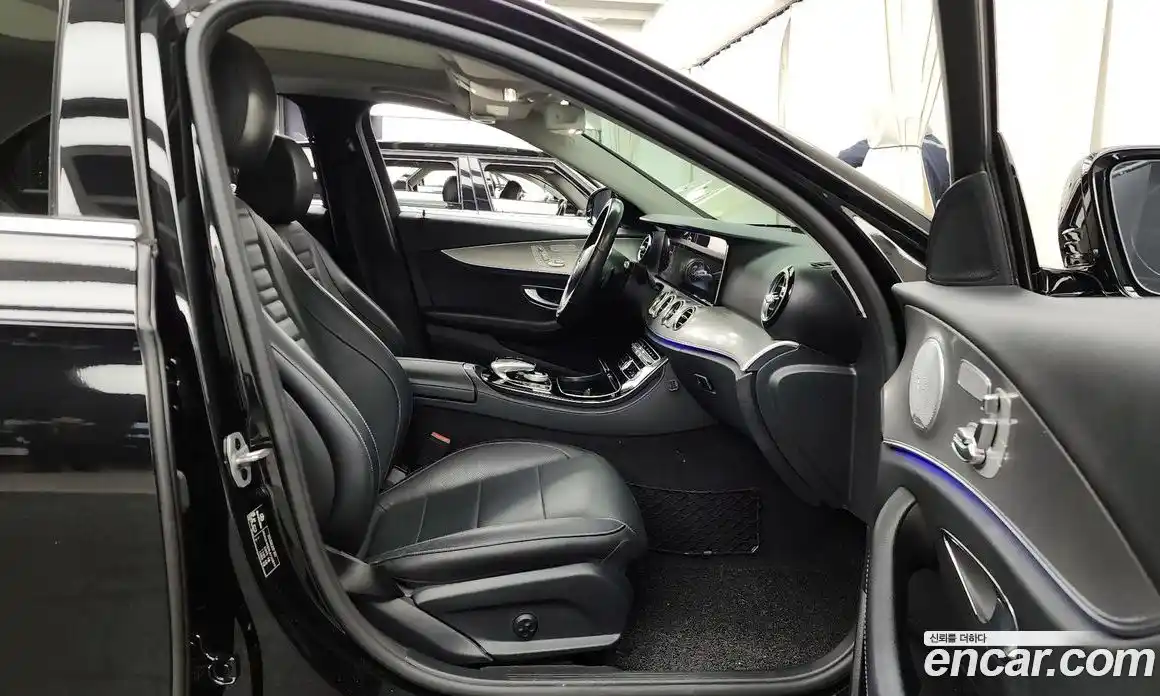 Mercedes-Benz E-Class 2020 2.0 Автомат в Москве № 264315, фото 16