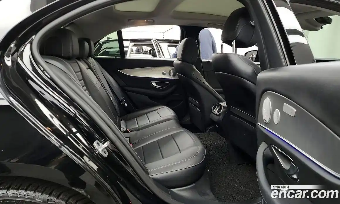 Mercedes-Benz E-Class 2020 2.0 Автомат в Москве № 264315, фото 17