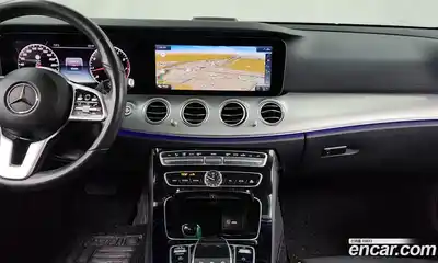 Mercedes-Benz E-Class 2020 2.0 Автомат в Москве № 264315, миниатюра 2