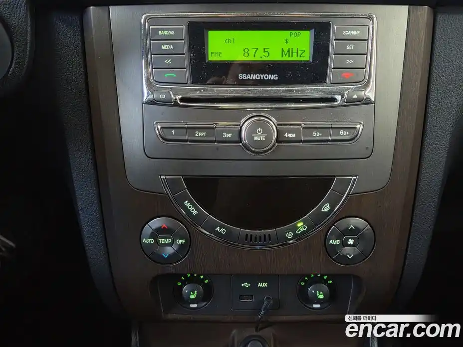 SsangYong Rexton 2014 2.0 Автомат в Москве № 28136, фото 11