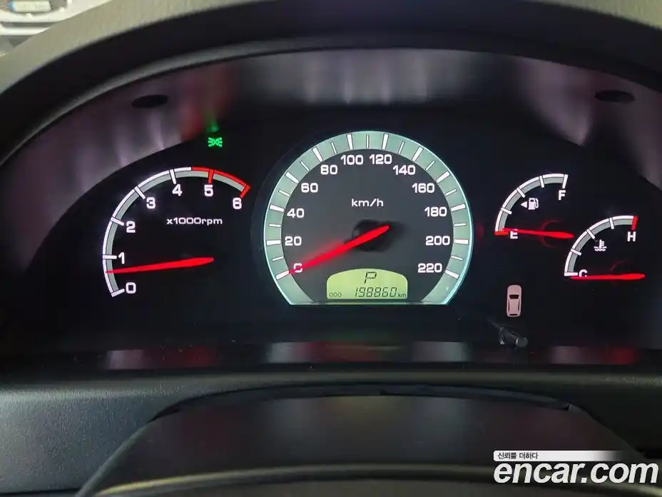 SsangYong Rexton 2014 2.0 Автомат в Москве № 28136, фото 8