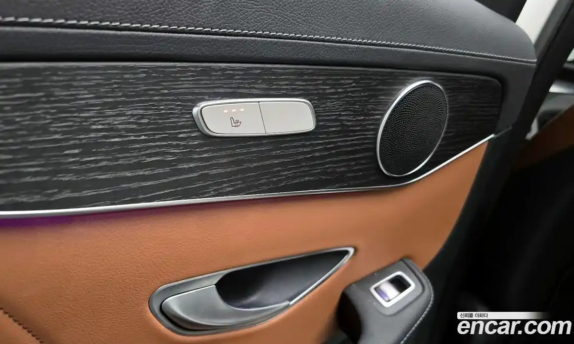 Mercedes-Benz GLC-Class 2023 2.0 Автомат в Москве № 287391, фото 12