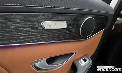 Mercedes-Benz GLC-Class 2023 2.0 Автомат в Москве № 287391, миниатюра 12