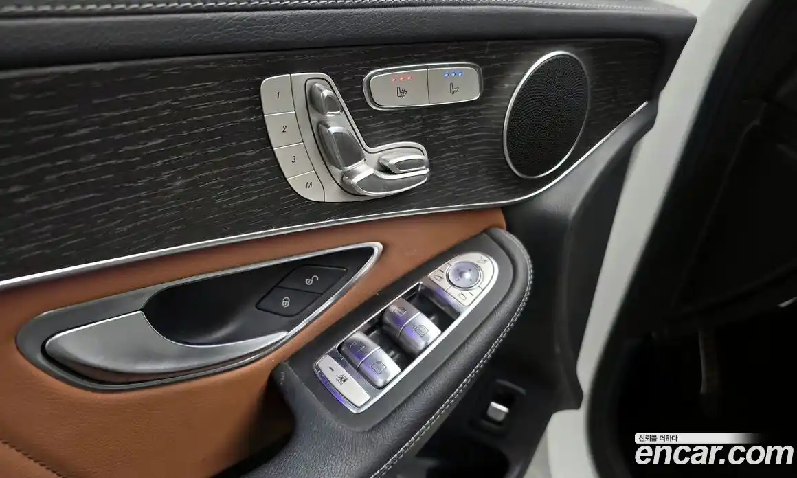 Mercedes-Benz GLC-Class 2023 2.0 Автомат в Москве № 287391, фото 10