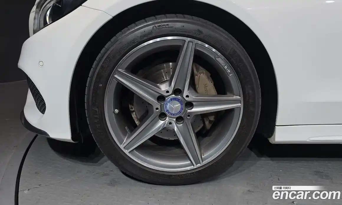 Mercedes-Benz C-Class 2017 2.0 Автомат в Москве № 287402, фото 1