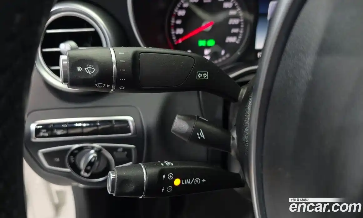 Mercedes-Benz C-Class 2017 2.0 Автомат в Москве № 287402, фото 14