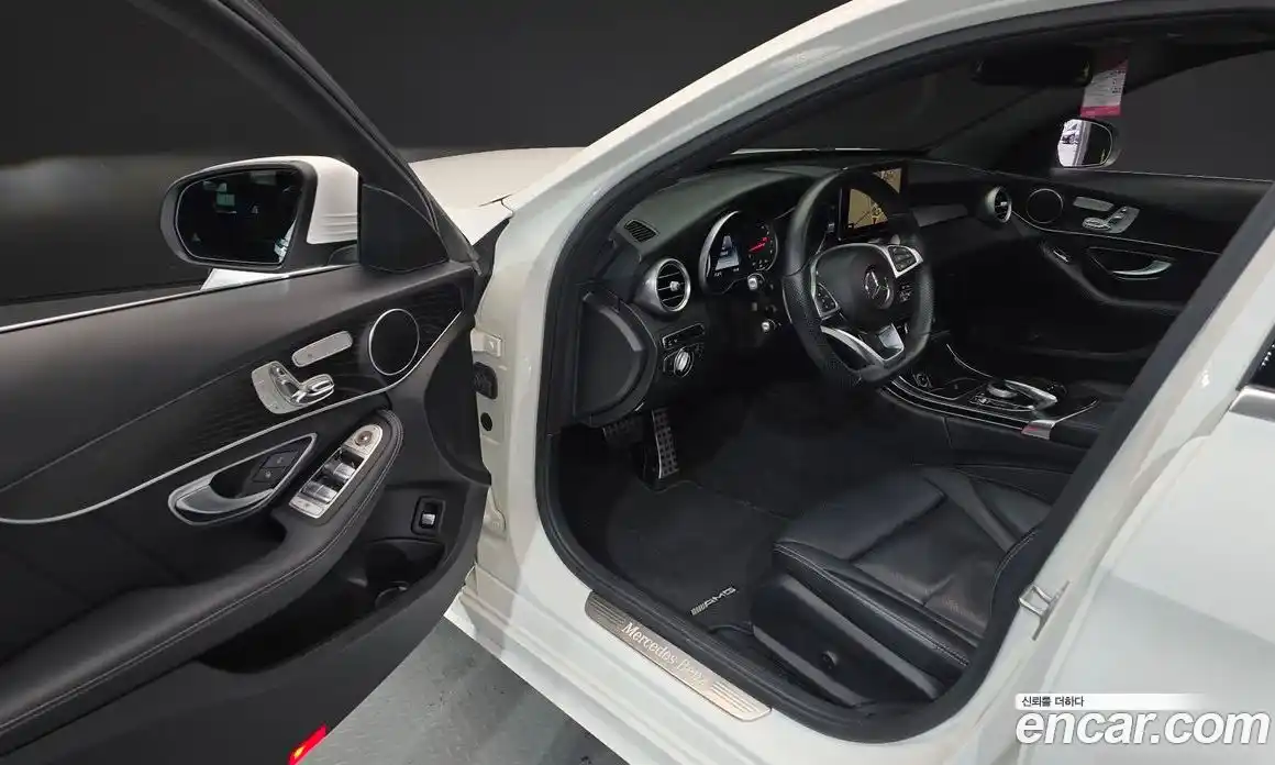 Mercedes-Benz C-Class 2017 2.0 Автомат в Москве № 287402, фото 18