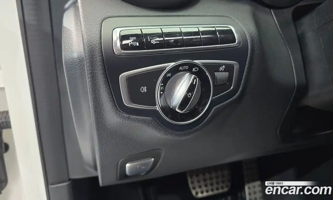 Mercedes-Benz C-Class 2017 2.0 Автомат в Москве № 287402, фото 19