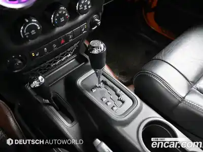 Jeep Wrangler 2012 2.8 Автомат в Москве № 289680, миниатюра 9