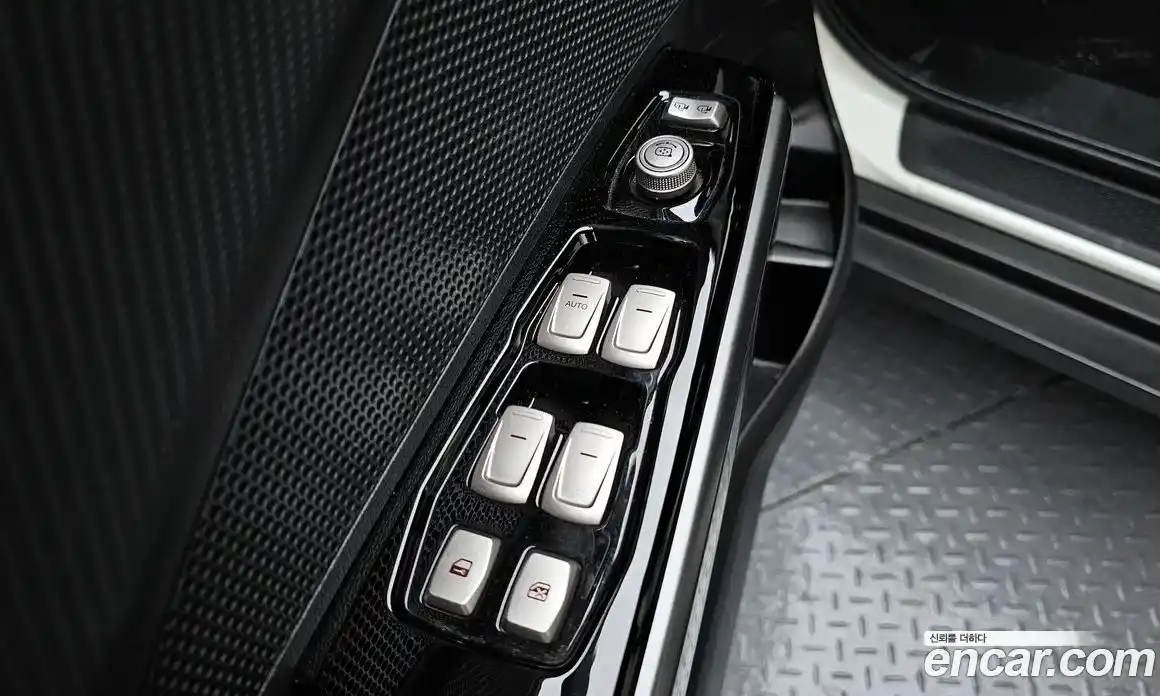 SsangYong TIBOLI 2017 1.6 Автомат в Москве № 30838, фото 19