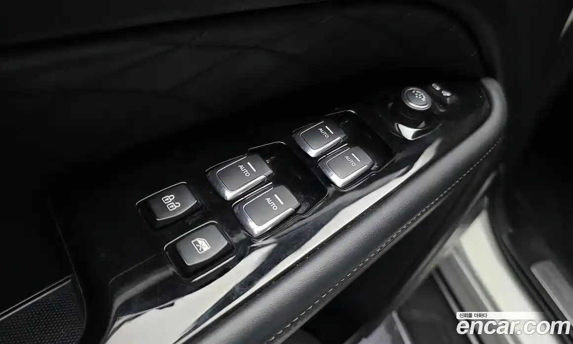 SsangYong Rexton 2024 2.2 Автомат в Москве № 31338, фото 4