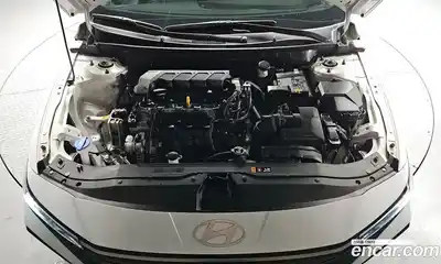 Hyundai Avante 2024 1.6 Автомат в Москве № 319473, миниатюра 6