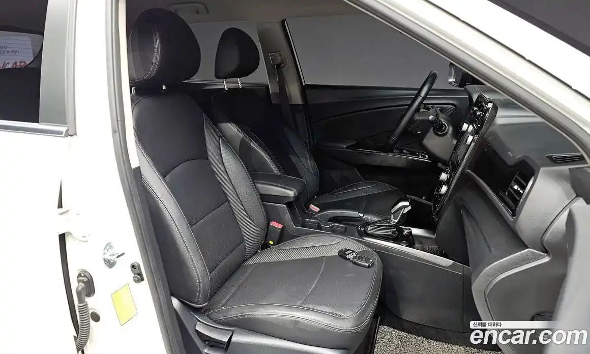 SsangYong TIBOLI 2020 1.5 Автомат в Москве № 32424, фото 13