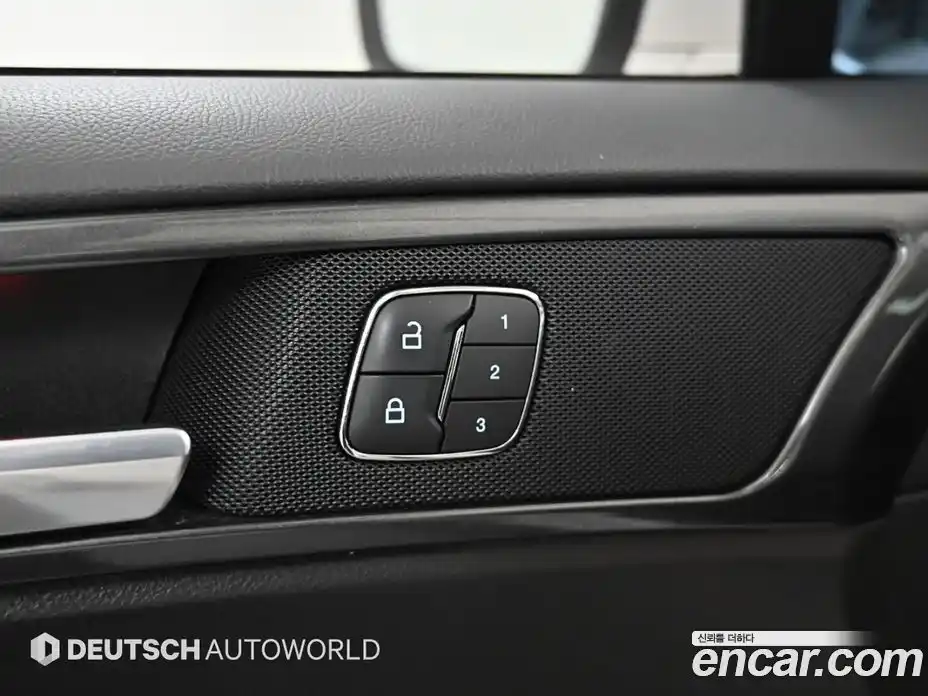 Ford Mondeo 2019 2.0 Автомат в Москве № 330816, фото 16