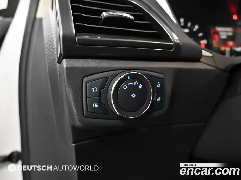 Ford Mondeo 2019 2.0 Автомат в Москве № 330816, фото 17