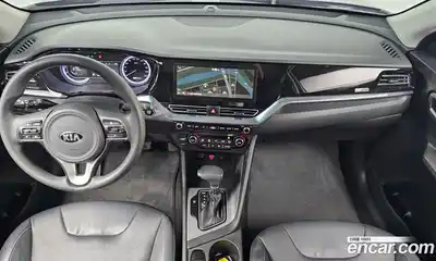 Kia Niro 2021 1.6 Автомат в Москве № 337773, миниатюра 6