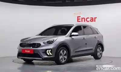 Kia Niro 2021 1.6 Автомат в Москве № 337773, миниатюра 9