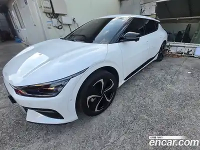 Kia EV6 2023 Вариатор в Москве № 338755, миниатюра 2