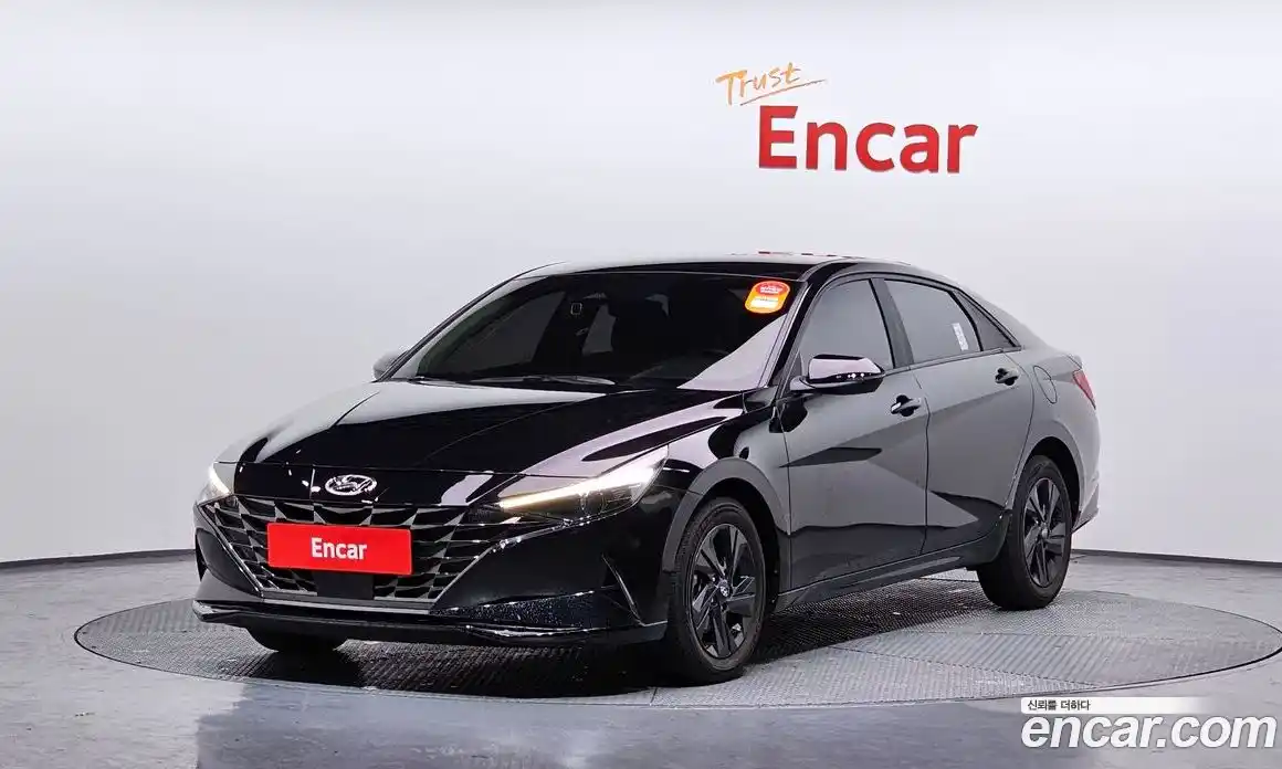 Hyundai Avante 2023 1.6 Автомат в Москве № 357416, фото 1