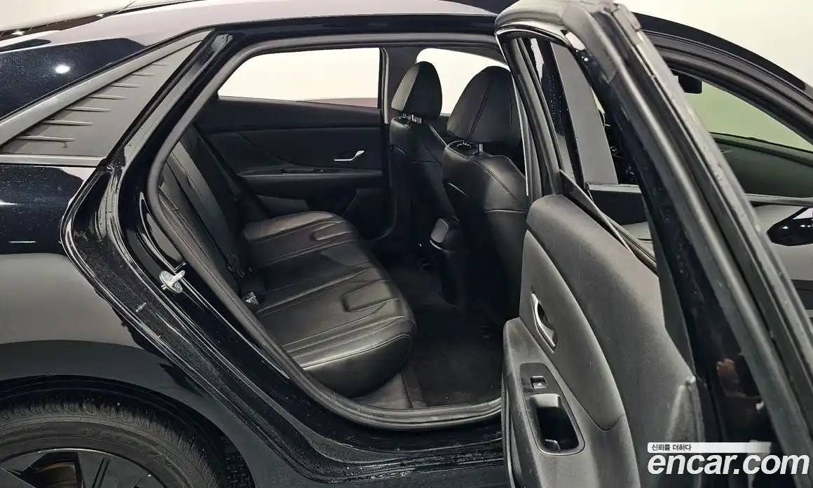 Hyundai Avante 2023 1.6 Автомат в Москве № 357416, фото 11