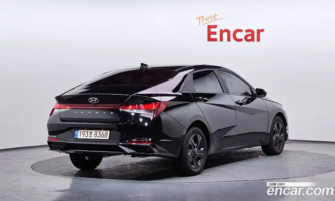 Hyundai Avante 2023 1.6 Автомат в Москве № 357416, фото 2