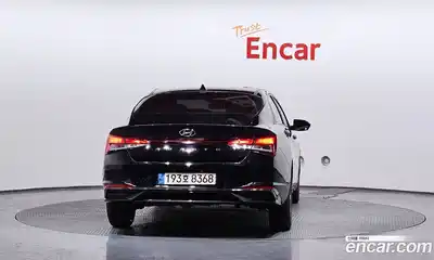 Hyundai Avante 2023 1.6 Автомат в Москве № 357416, миниатюра 4