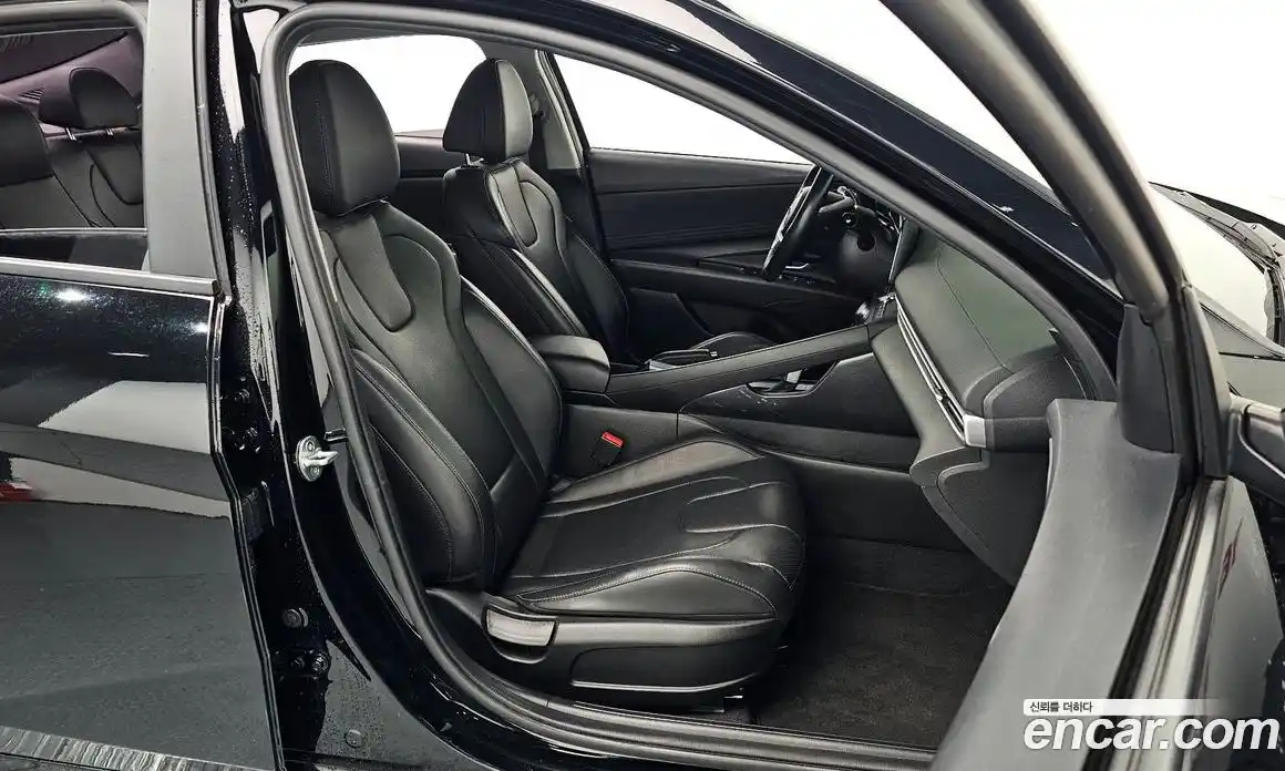 Hyundai Avante 2023 1.6 Автомат в Москве № 357416, фото 10