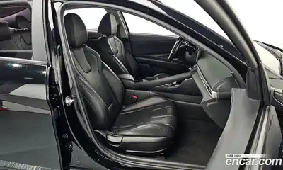 Hyundai Avante 2023 1.6 Автомат в Москве № 357416, миниатюра 10