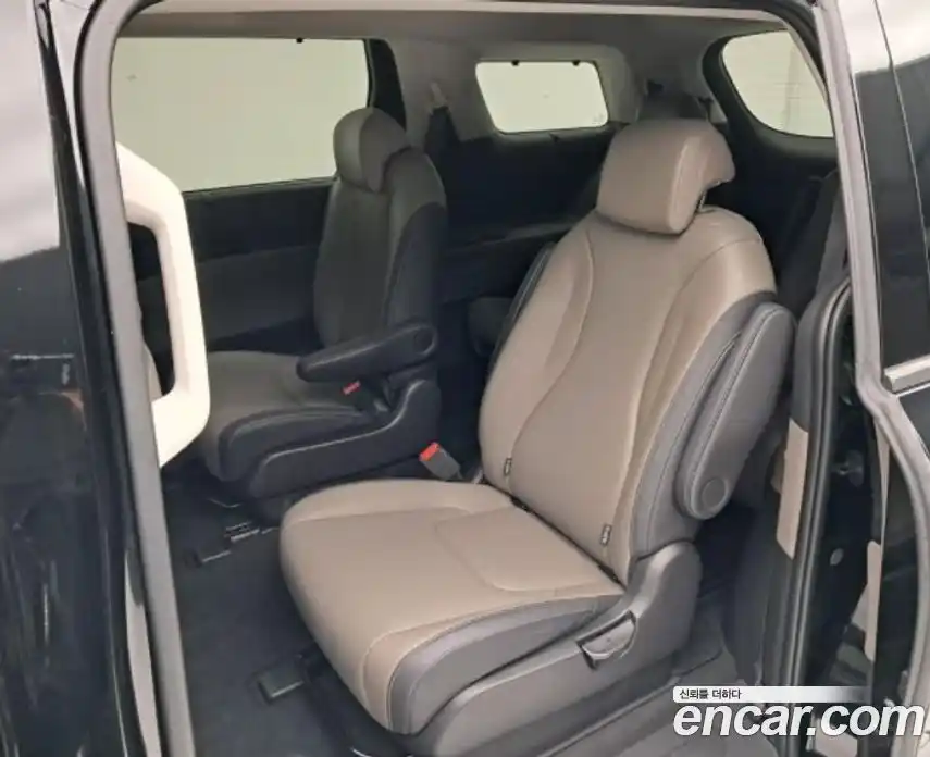 Kia Canival 2025 3.5 Автомат в Москве № 360152, фото 14