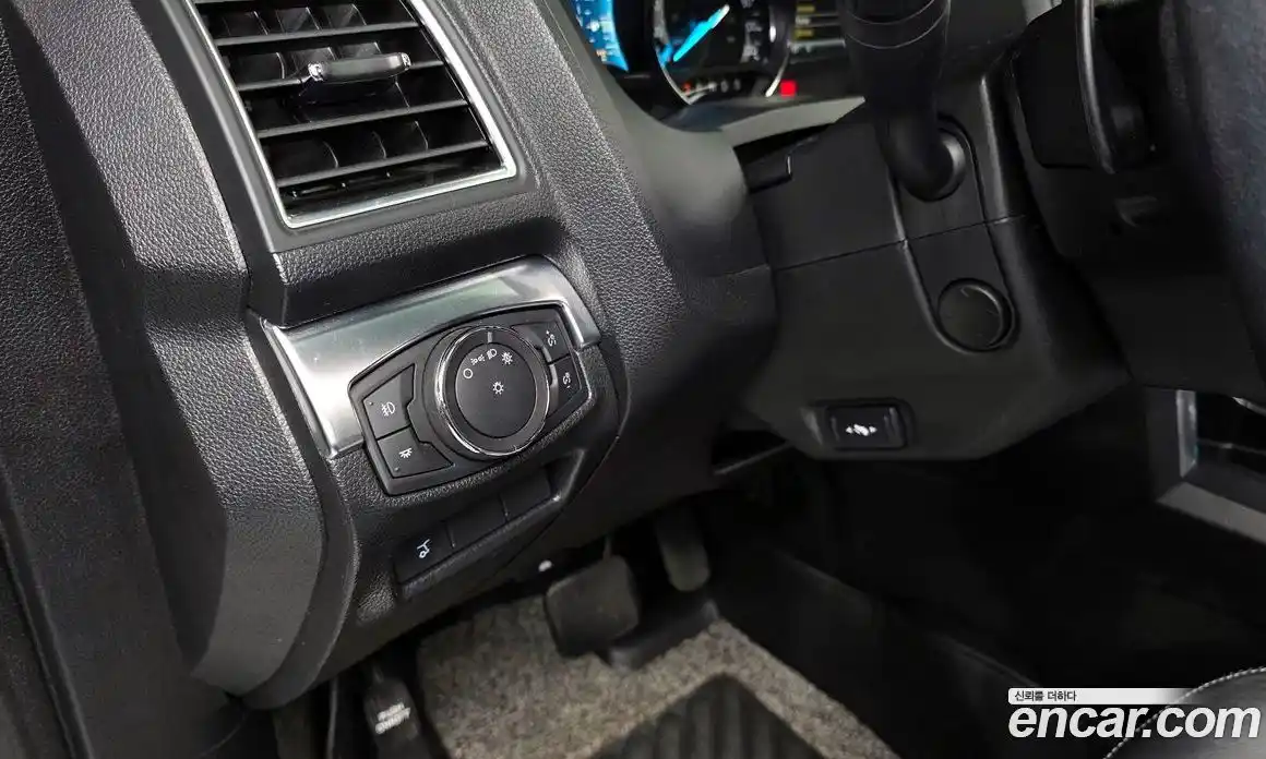 Ford Explorer 2017 2.3 Автомат в Москве № 362264, фото 17