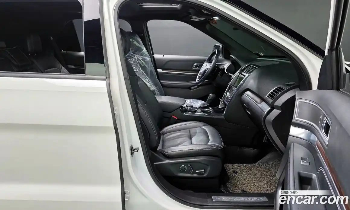 Ford Explorer 2017 2.3 Автомат в Москве № 362264, фото 10