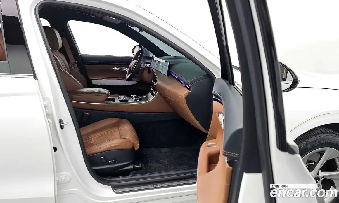 Genesis GV70 2025 2.5 Автомат в Москве № 364246, фото 11