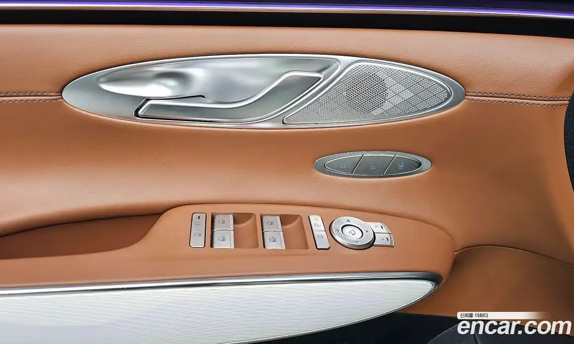 Genesis GV70 2025 2.5 Автомат в Москве № 364246, фото 18