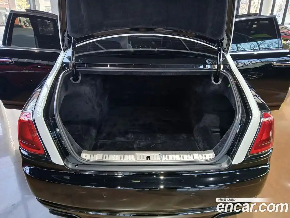 Rolls-Royce Ghost 2017 6.6 Автомат в Москве № 375148, фото 6