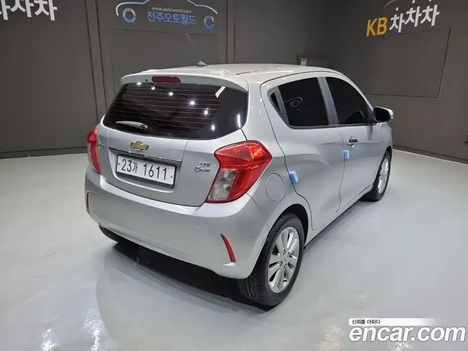 Chevrolet Spark 2017 1.0 Автомат в Москве № 37822, фото 6