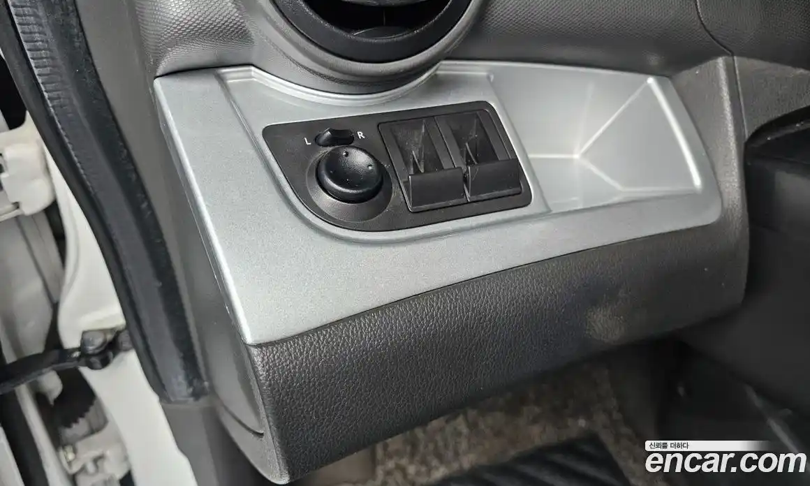 Chevrolet Spark 2013 1.0 Автомат в Москве № 390069, фото 18