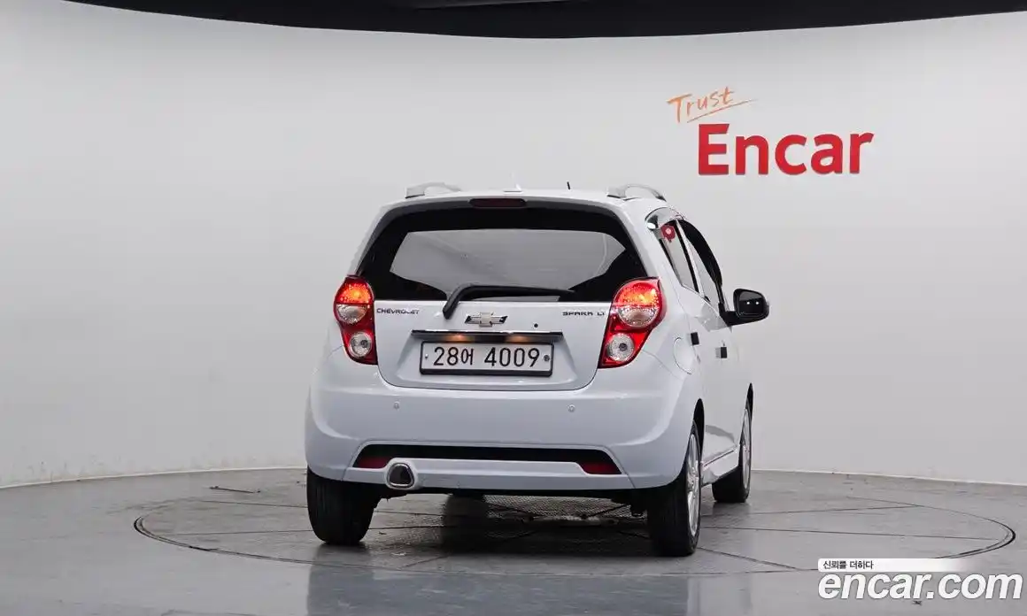 Chevrolet Spark 2013 1.0 Автомат в Москве № 390069, фото 4