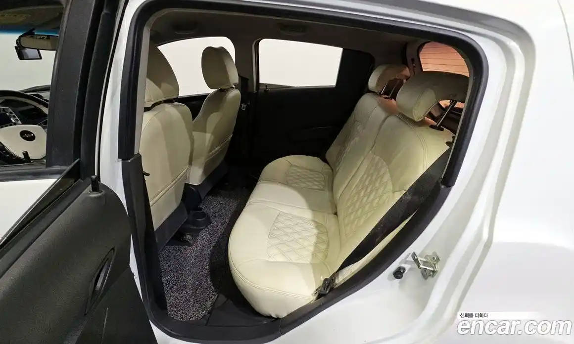 Chevrolet Spark 2012 1.0 Автомат в Москве № 39106, фото 11