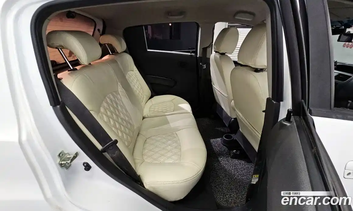 Chevrolet Spark 2012 1.0 Автомат в Москве № 39106, фото 12