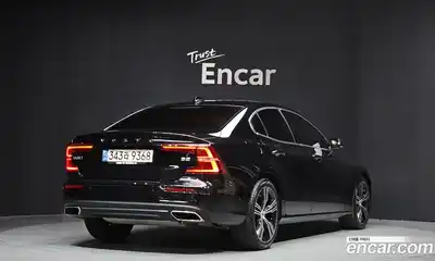 Volvo S60 2022 2.0 Автомат в Москве № 392059, миниатюра 2