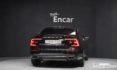 Volvo S60 2022 2.0 Автомат в Москве № 392059, миниатюра 4